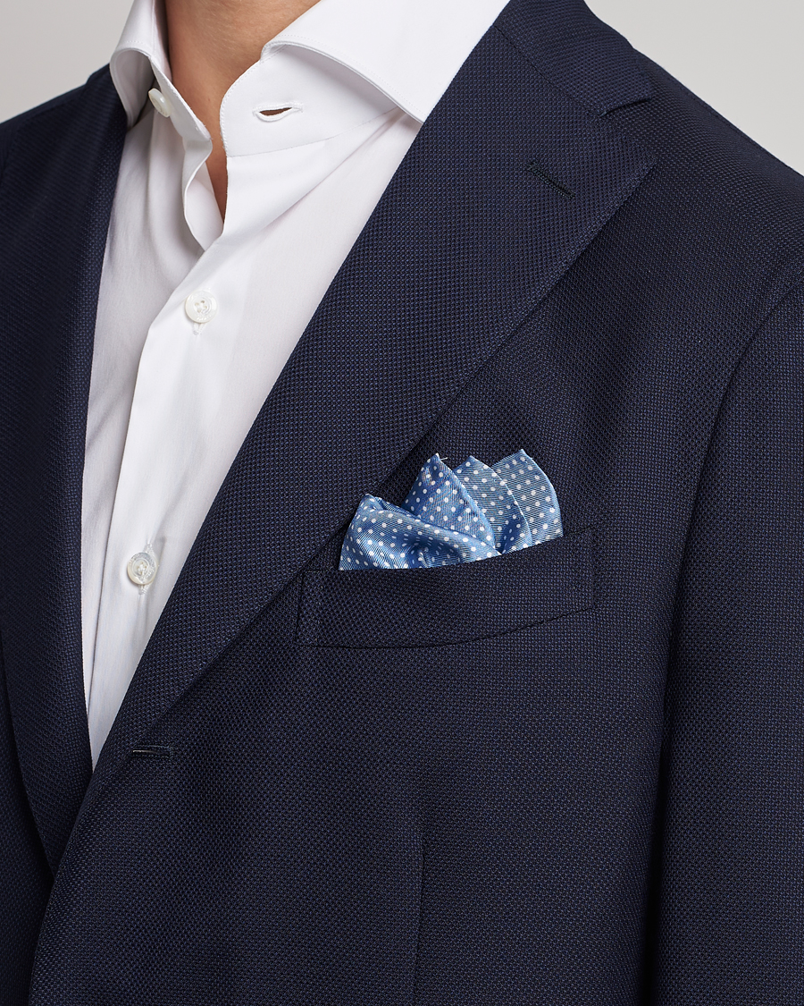 Hombres | Elegante casual | Amanda Christensen | Handkerchief Dot Silk Sky Blue