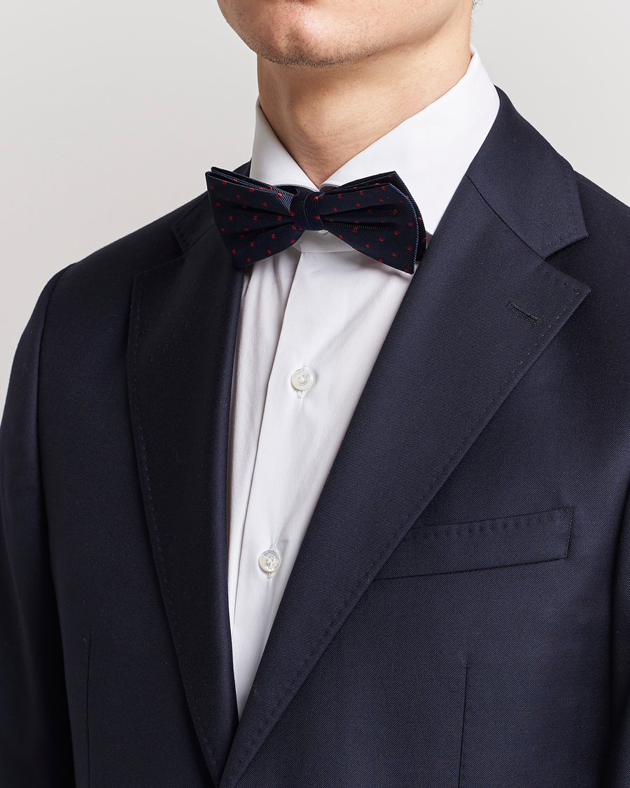 Hombres | Elegante casual | Amanda Christensen | Dot Pre Tie Silk Navy/Wine