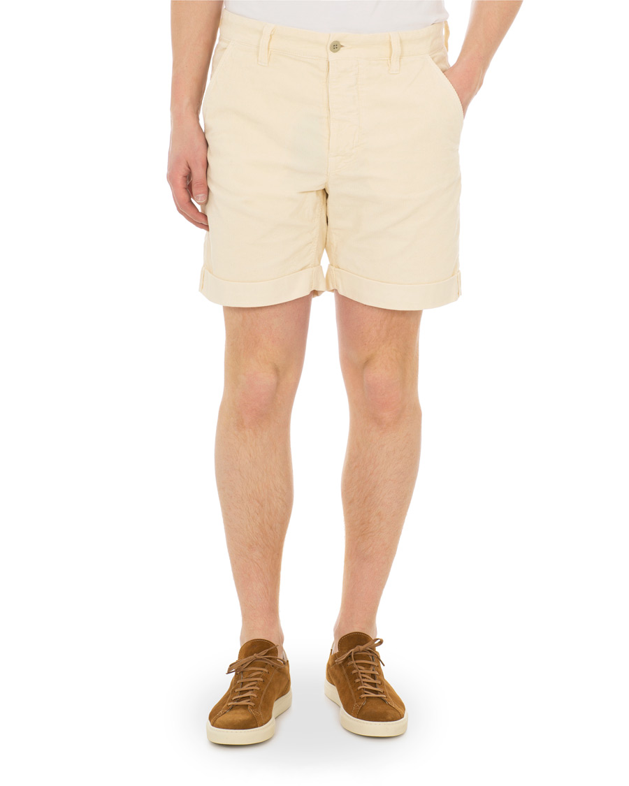 Hombres | Pantalones cortos | Nudie Jeans | Luke Baby Cord Shorts Dusty White