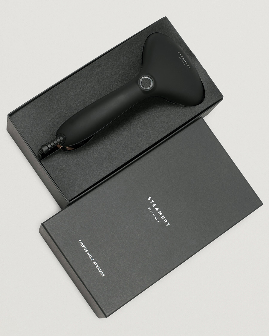 Hombres | Steamery Cirrus No. 2 Travel Steamer Jet Black | Steamery | Cirrus No. 2 Travel Steamer Jet Black