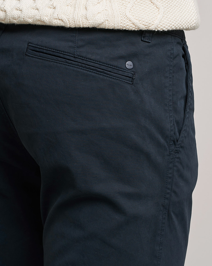 Hombres | Pantalones | NN07 | Marco Slim Fit Stretch Chinos Navy Blue