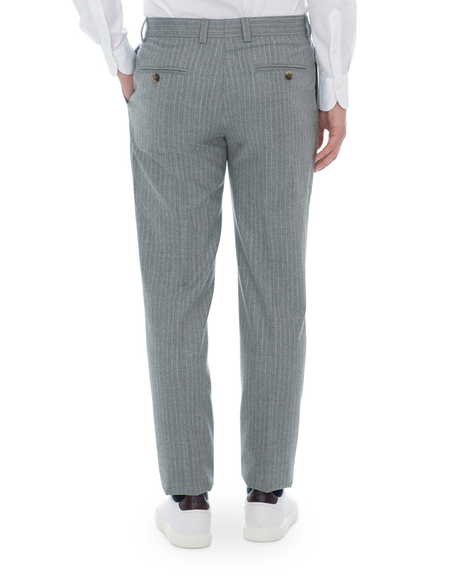 Hombres | Pantalones | Brunello Cucinelli | Slim Fit Pin Stripe Pleated Flannel Trousers Light Grey