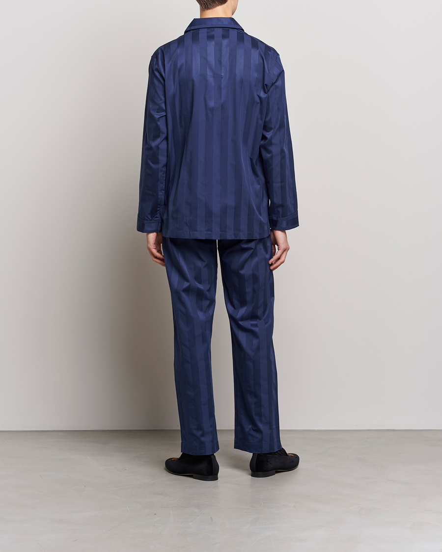 Hombres | Pijamas y batas | Derek Rose | Striped Cotton Satin Pyjama Set Navy