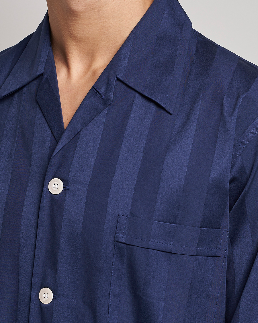 Hombres | Pijamas y batas | Derek Rose | Striped Cotton Satin Pyjama Set Navy