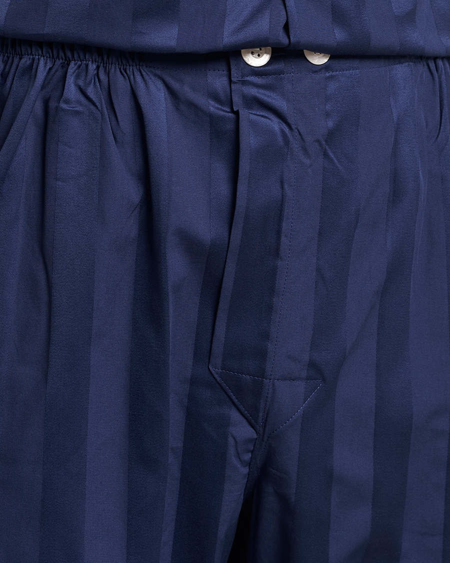Hombres | Pijamas y batas | Derek Rose | Striped Cotton Satin Pyjama Set Navy