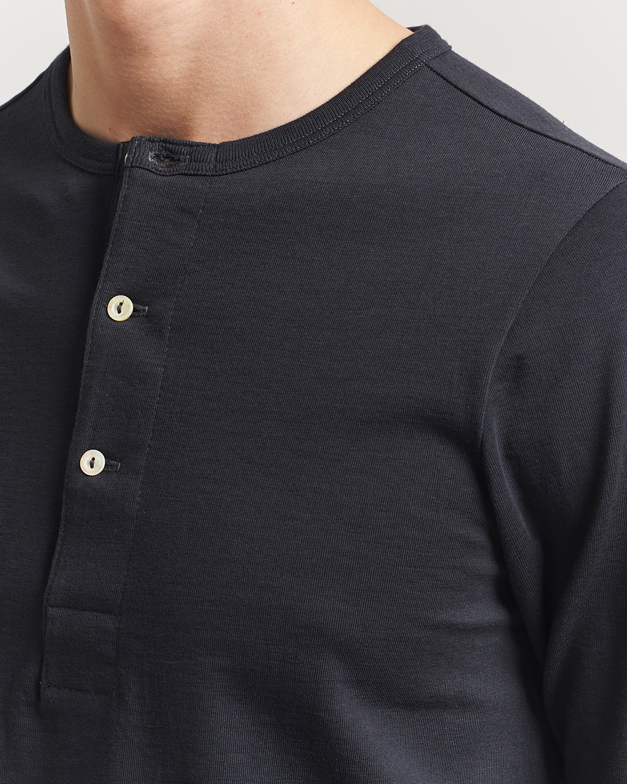 Hombres | Jerséis y prendas de punto | Merz b. Schwanen | Classic Organic Cotton Henley Sweater Charcoal