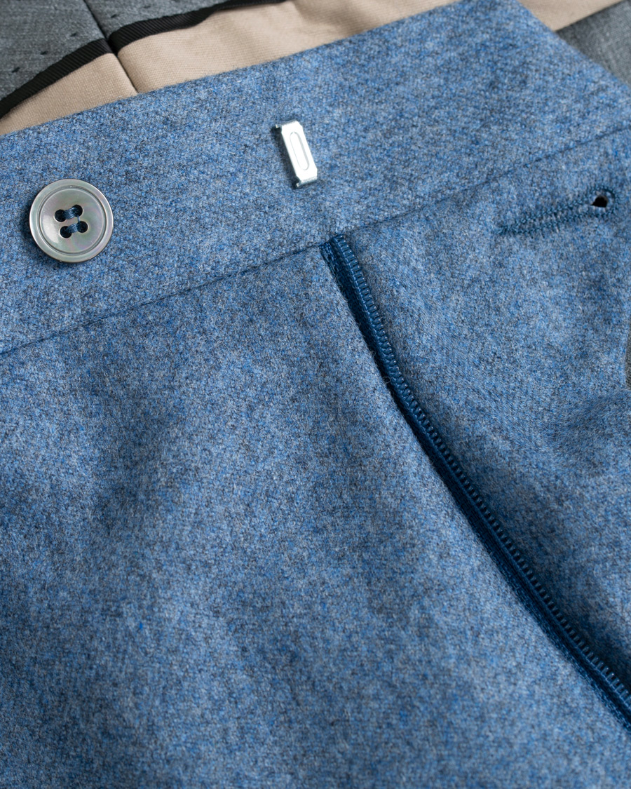 Hombres | Pantalones | Oscar Jacobson | Dean Turn Up Flannel Trousers Light Blue