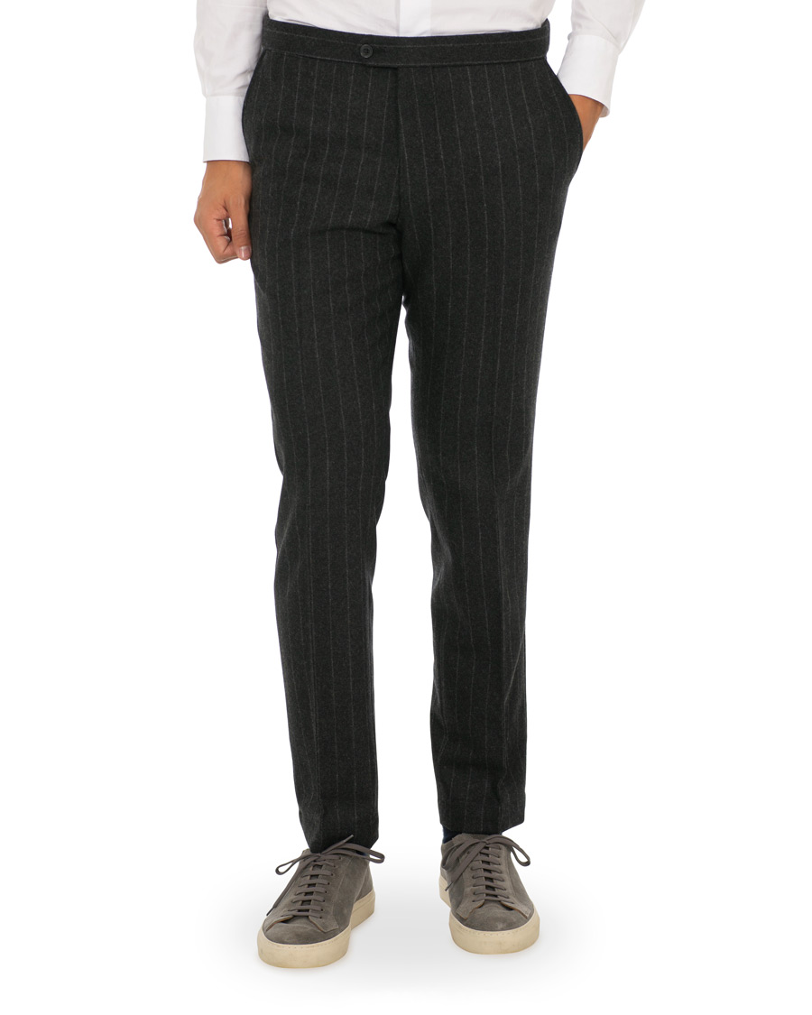 Hombres | Pantalones | Oscar Jacobson | Nilo Chalkstripe Side Adjuster Trousers Dark Grey