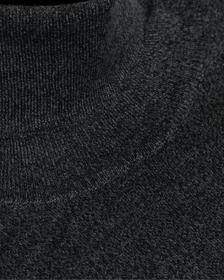 Hombres | Jerséis y prendas de punto | Oscar Jacobson | Cole Extra Fine Merino Rollneck Dark Grey