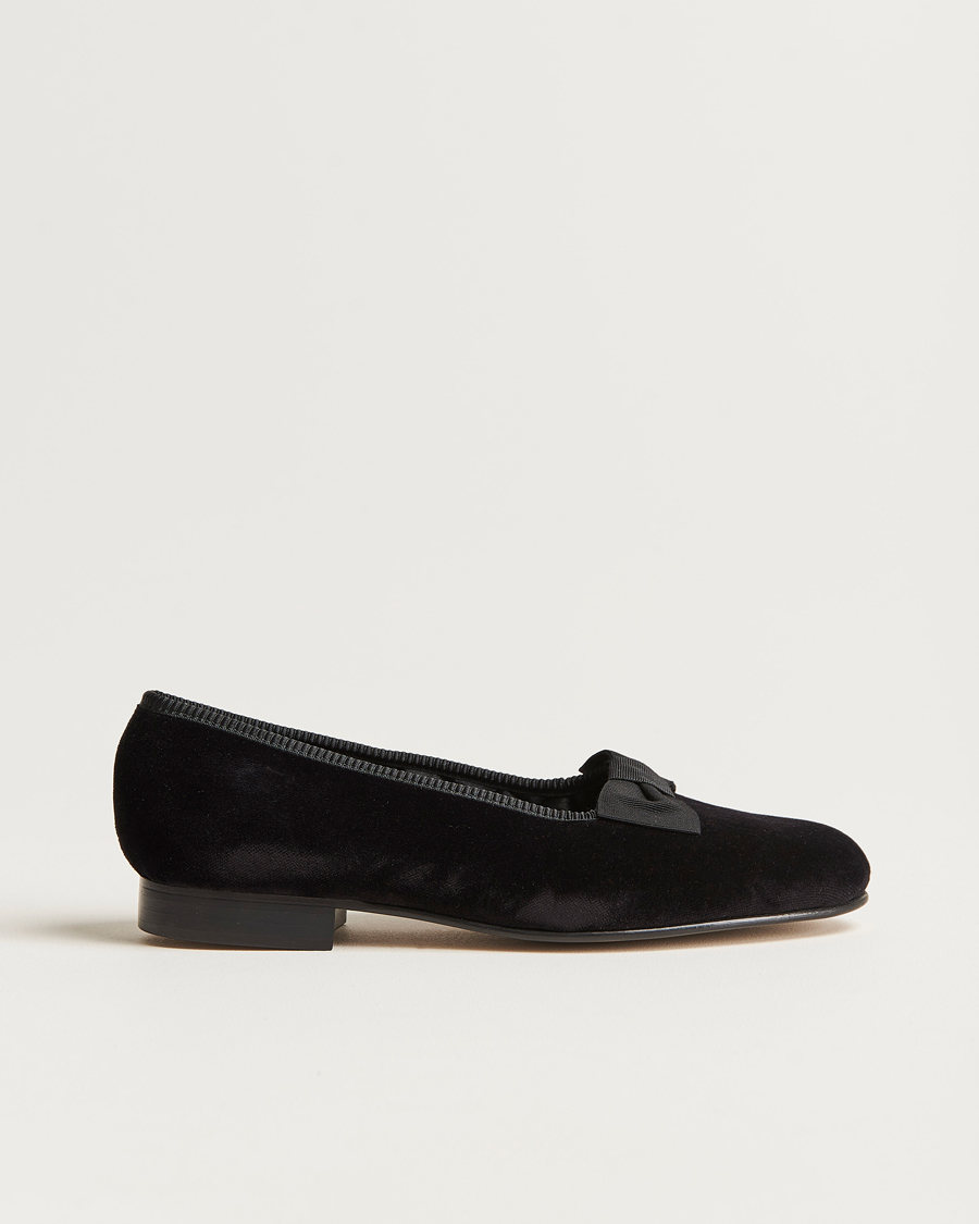 Hombres | Bowhill & Elliott Opera Velvet Bow Pumps Black | Bowhill & Elliott | Opera Velvet Bow Pumps Black