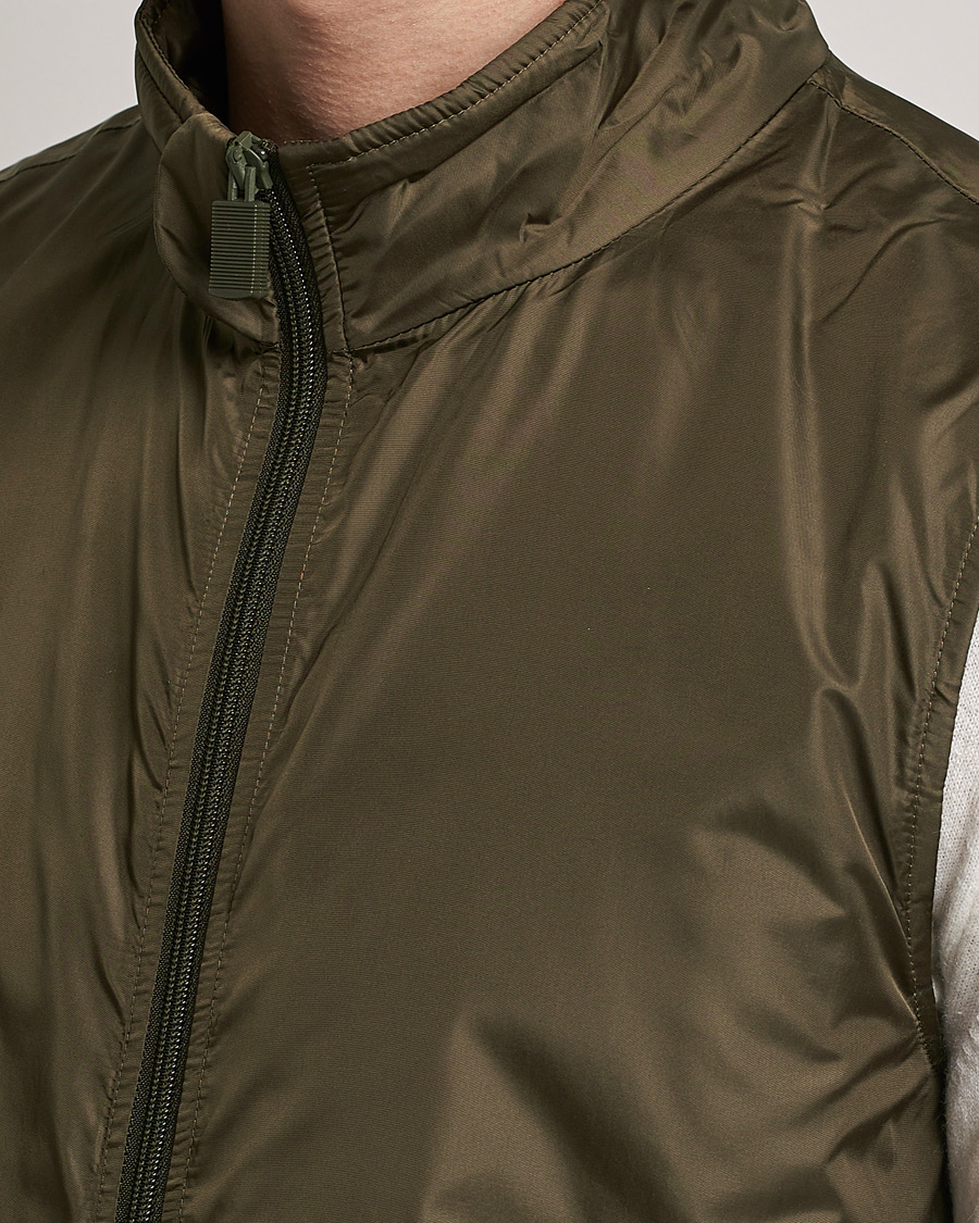 Hombres | Chalecos | Aspesi | Vernes Nylon Gilet Dark Military