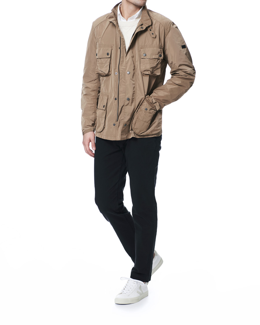 Hombres | Pantalones | Levi's | Garment Dyed Stretch Chino Mineral Black