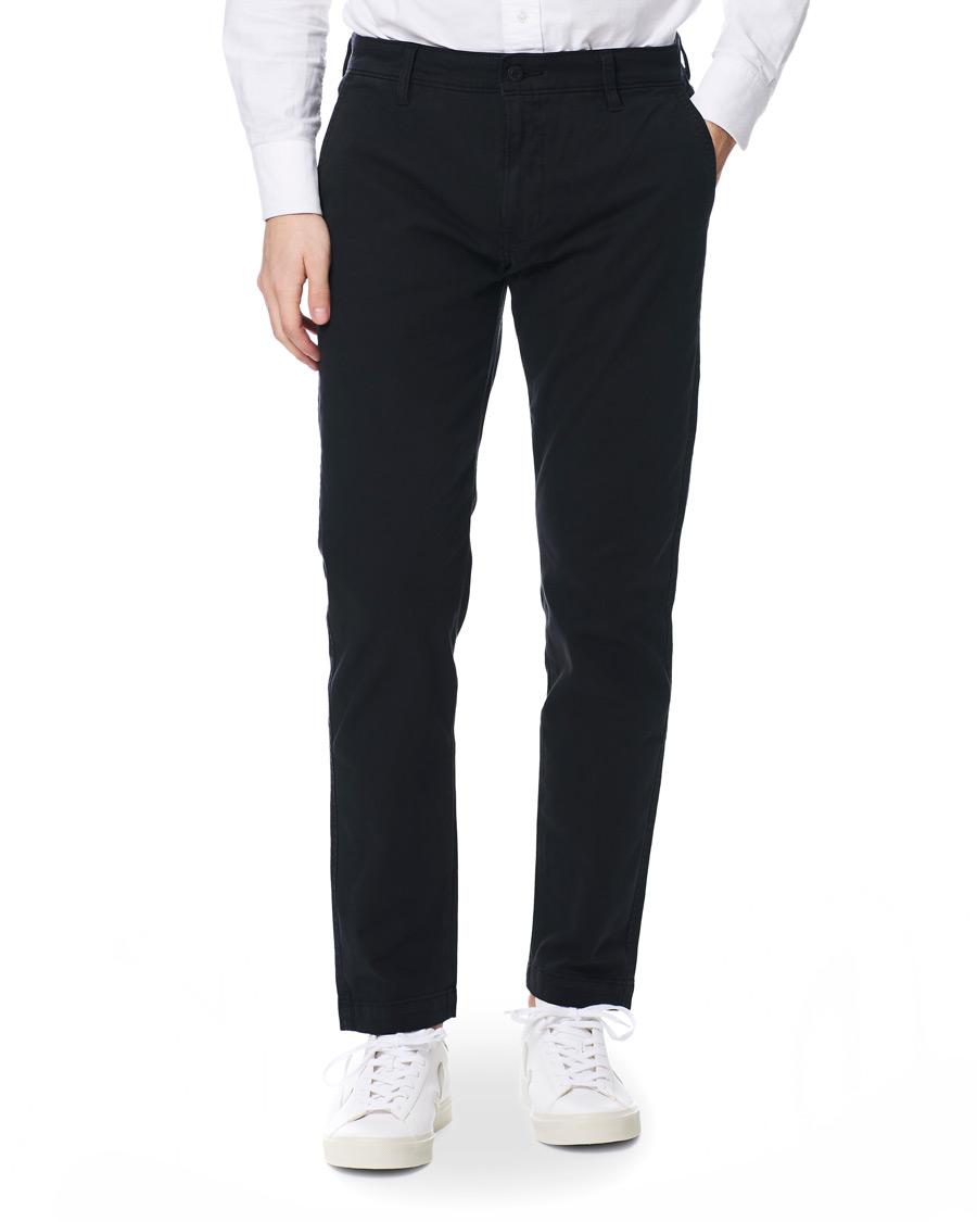 Hombres | Pantalones | Levi's | Garment Dyed Stretch Chino Mineral Black