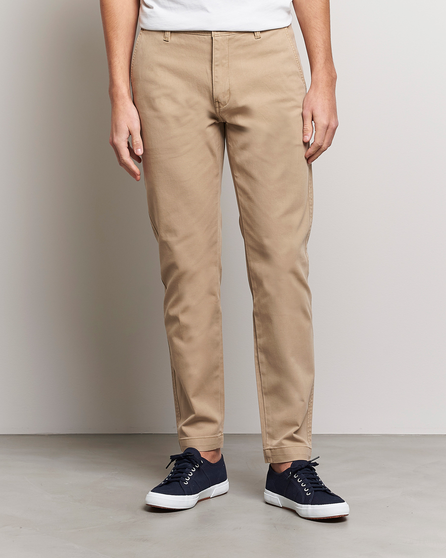Hombres | Pantalones | Levi's | Garment Dyed Stretch Chino Beige