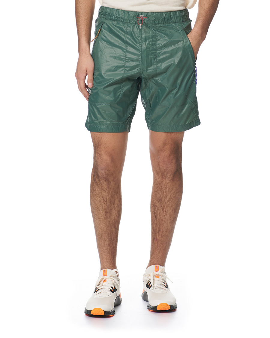 Hombres | Pantalones cortos | Peak Performance | Ben Gorham Windbreaker Shorts Green