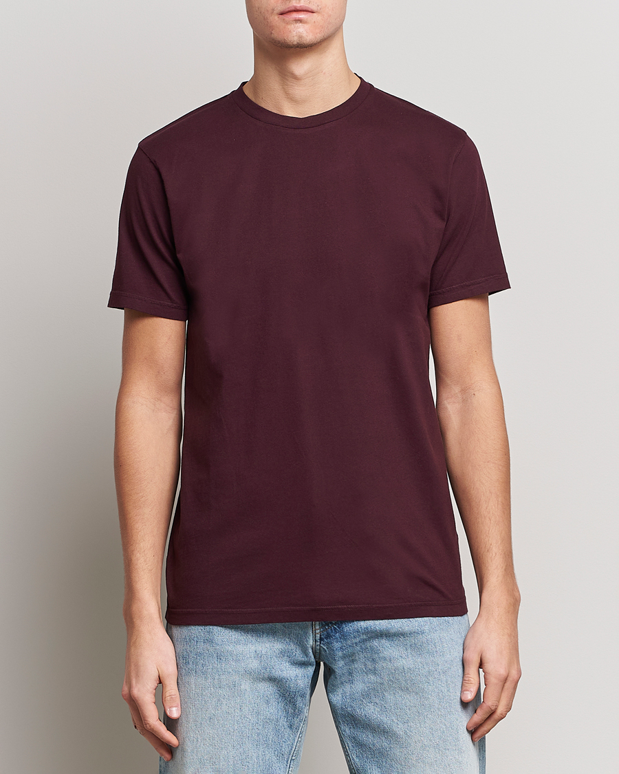 Hombres | Camisetas | Colorful Standard | Classic Organic T-Shirt Oxblood Red