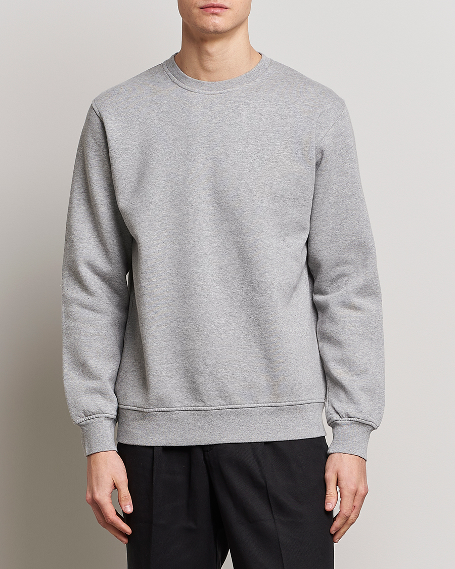 Hombres | Sudaderas grises | Colorful Standard | Classic Organic Crew Neck Sweat Heather Grey
