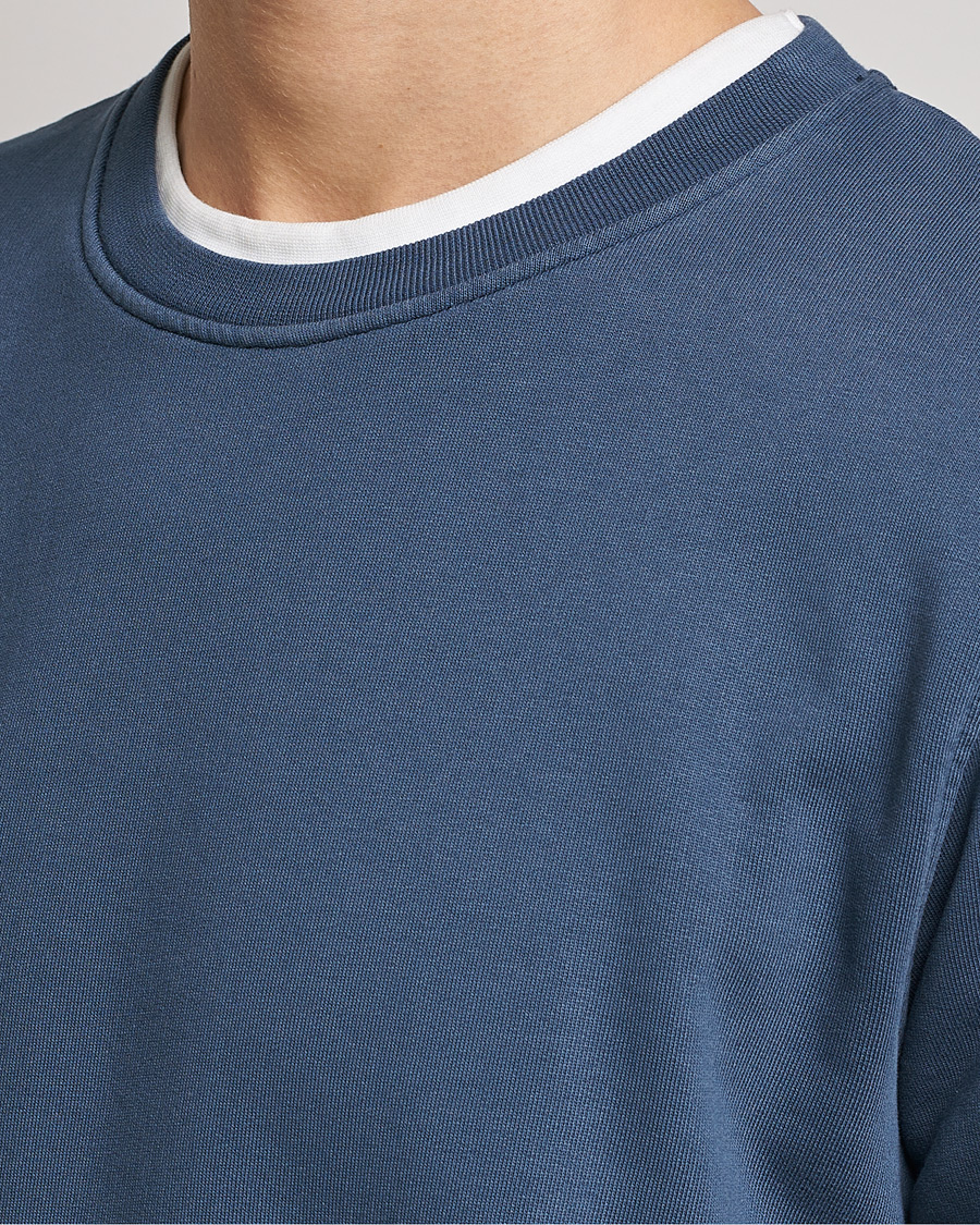 Hombres | Jerséis y prendas de punto | Colorful Standard | Classic Organic Crew Neck Sweat Petrol Blue