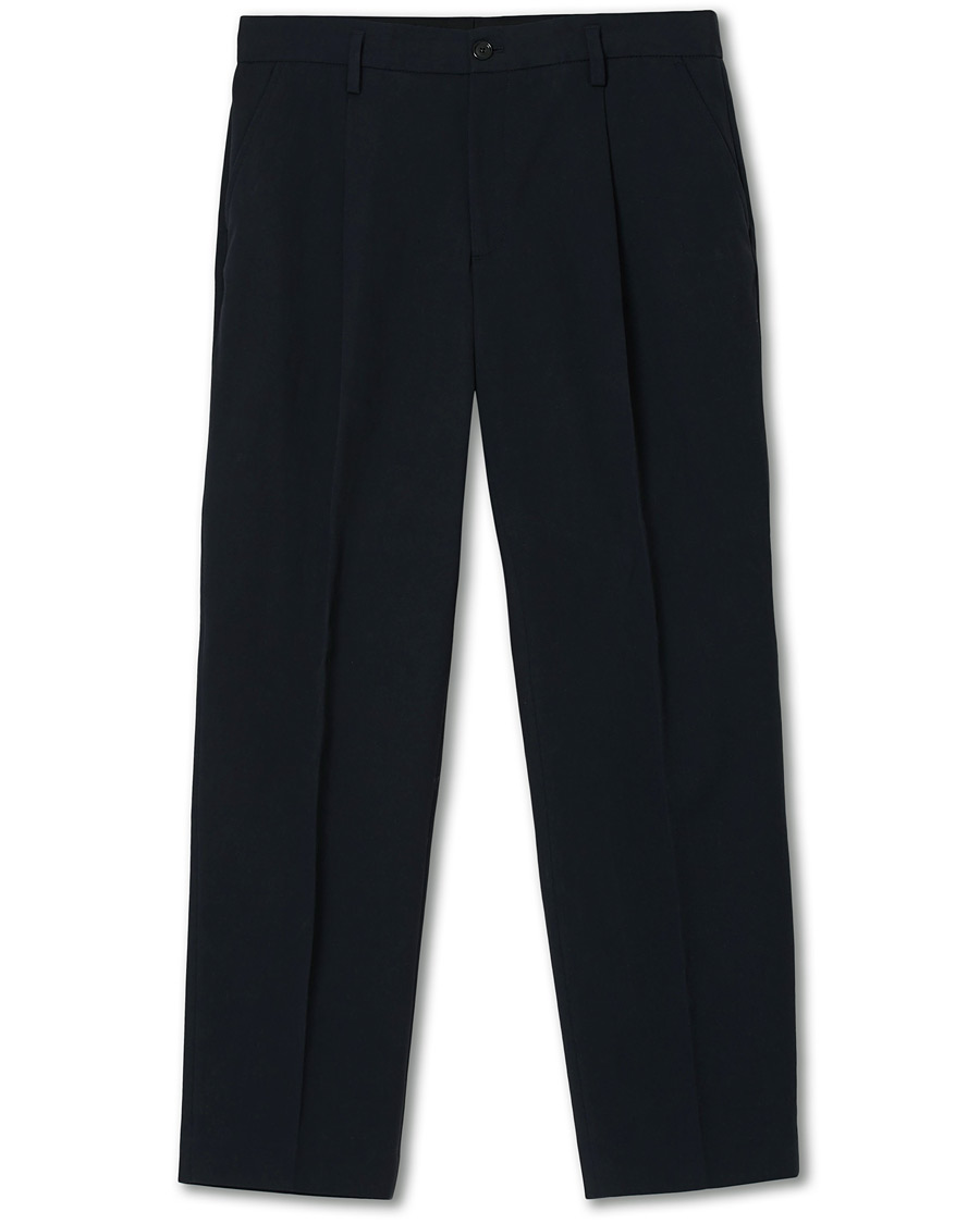 Hombres | Pantalones | Filippa K | Samson Loose Fit Pleated Cotton Trousers Navy
