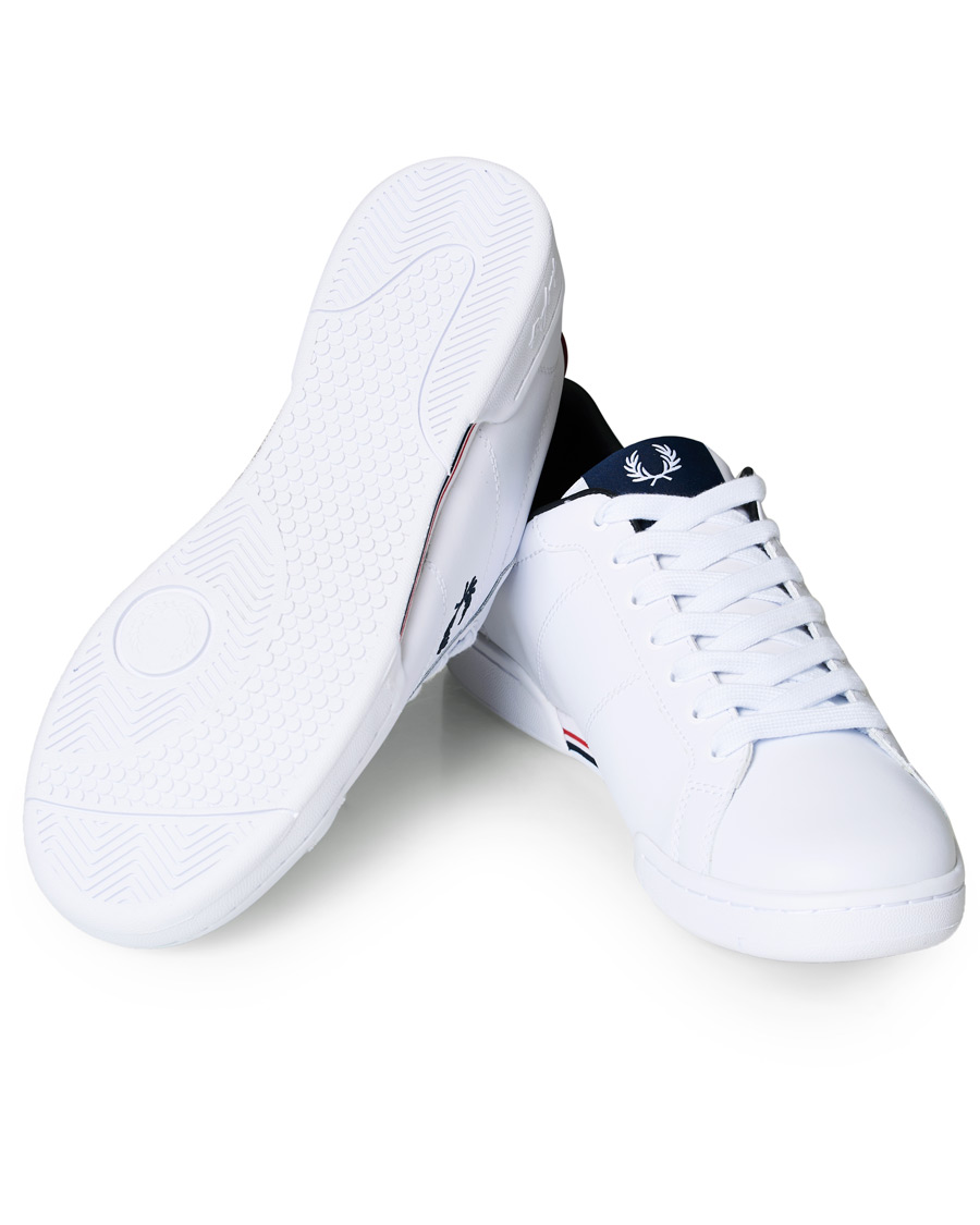 Hombres | Fred Perry B722 Leather Sneaker White/Navy | Fred Perry | B722 Leather Sneaker White/Navy