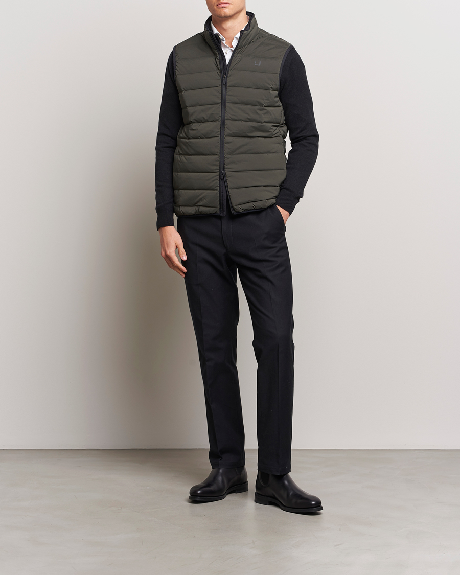 Hombres | Chalecos | UBR | Sonic Vest Night Olive
