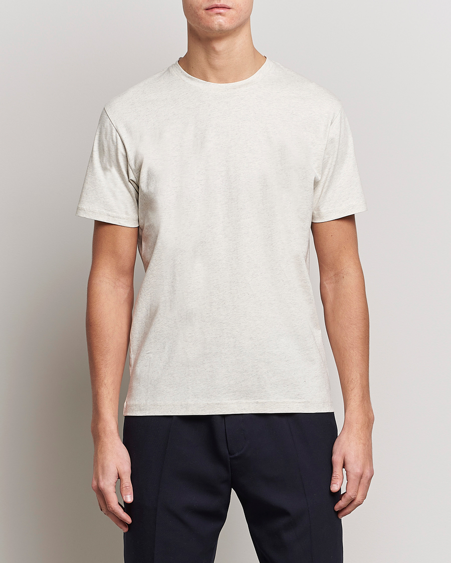 Hombres | Camisetas | Sunspel | Riviera Midweight T-Shirt Archive White