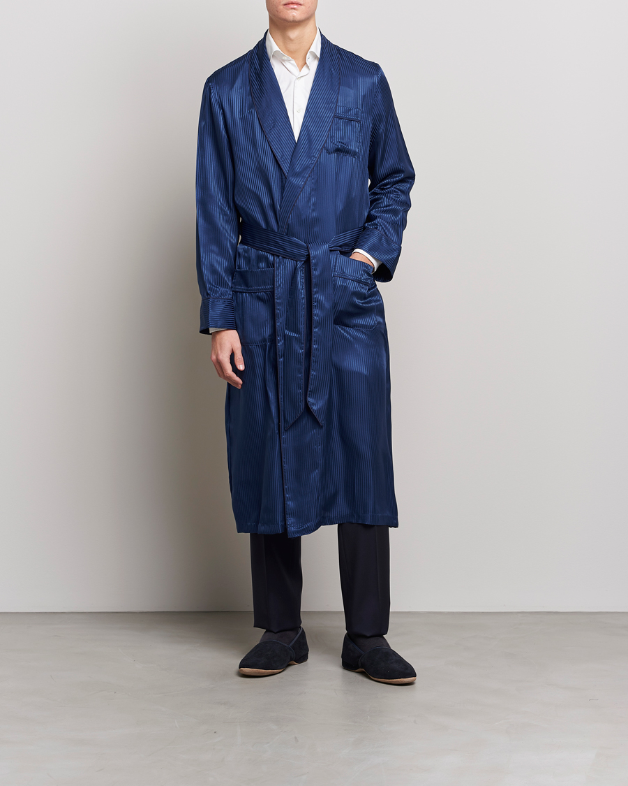 Hombres | Pijamas y batas | Derek Rose | Pure Silk Striped Dressing Gown Navy