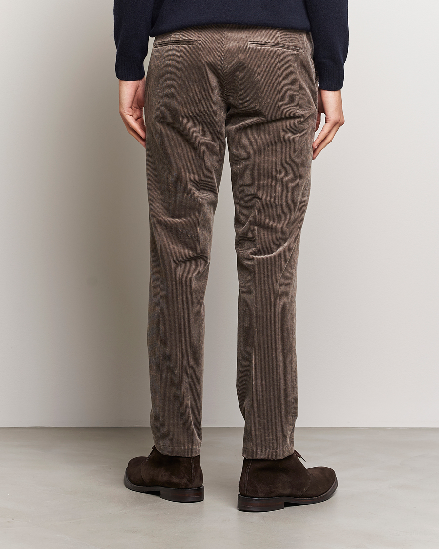 Hombres | Pantalones | Oscar Jacobson | Denz Corduroy Trousers Nutmeg