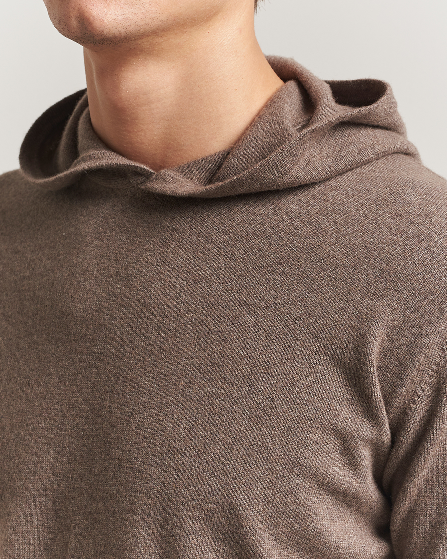 Hombres | Jerséis y prendas de punto | Oscar Jacobson | Pascal Wool/Cashmere Hoodie Light Brown