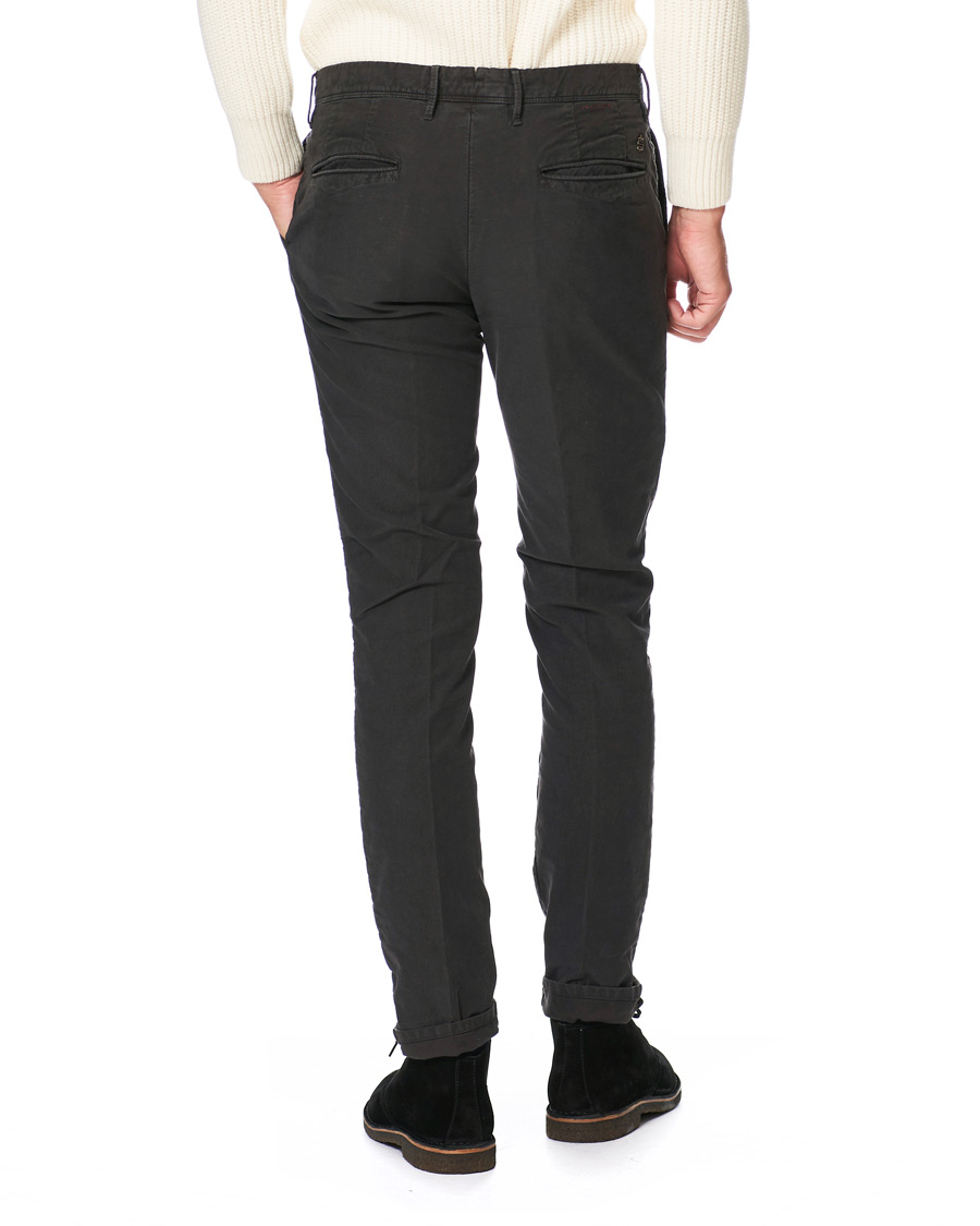 Hombres | Pantalones | Incotex | Slim Fit Garment Dyed Washed Slacks Black