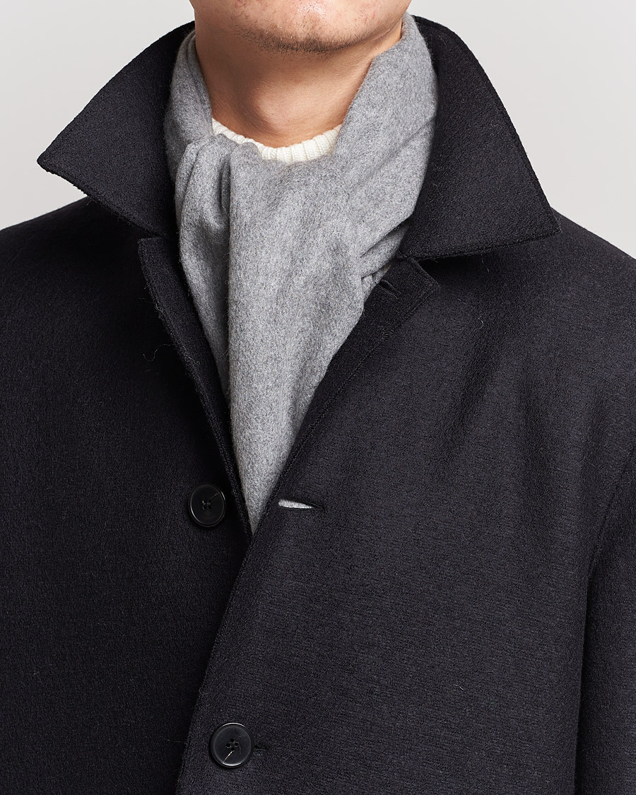 Hombres | Johnstons of Elgin Cashmere Scarf Granite | Johnstons of Elgin | Cashmere Scarf Granite