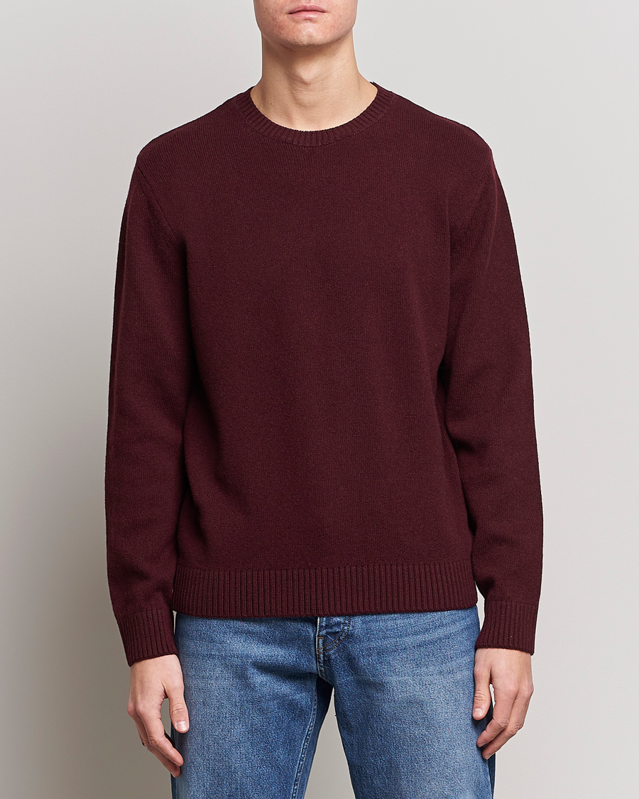 Hombres | Ropa | Colorful Standard | Classic Merino Wool Crew Neck Oxblood Red