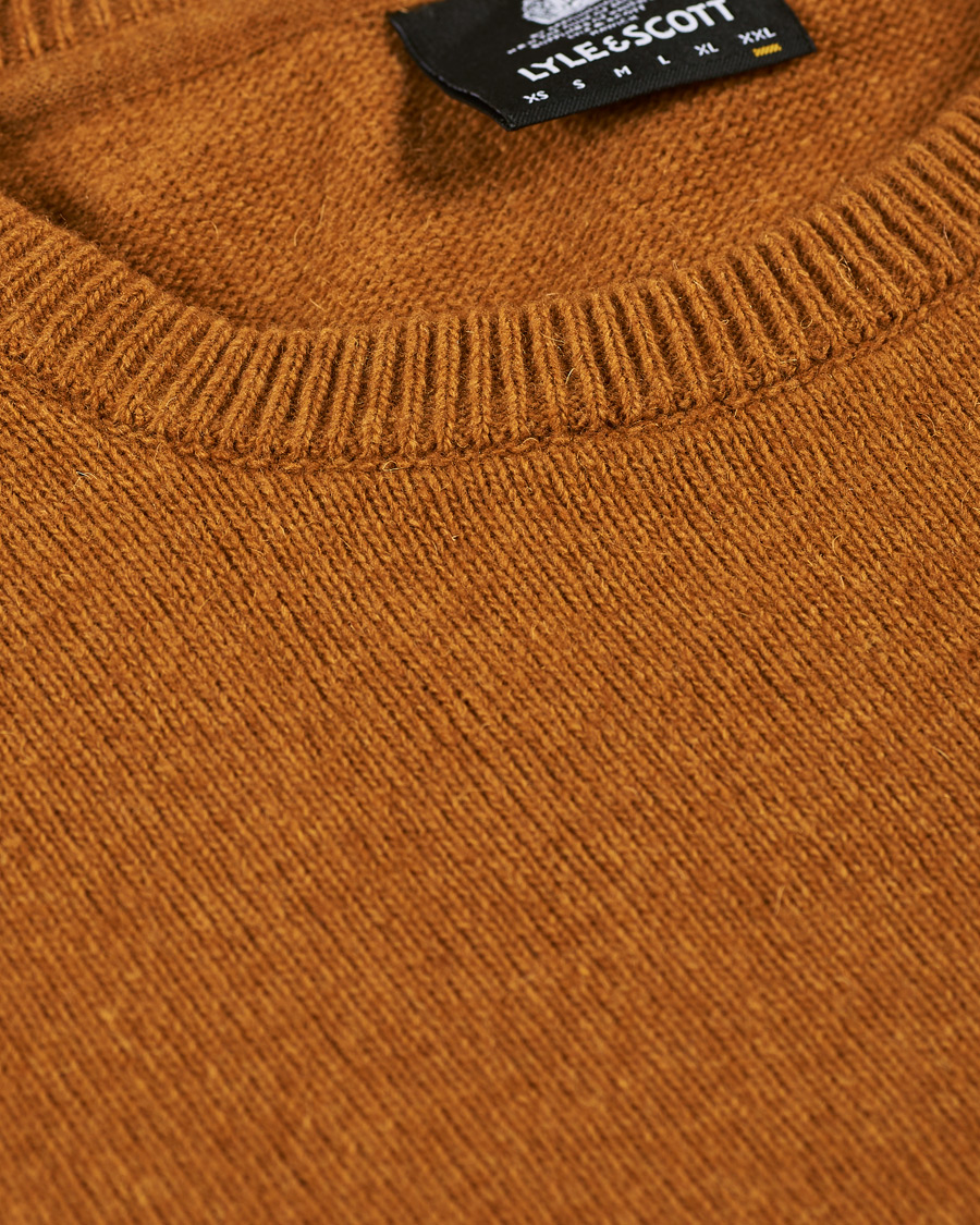 Hombres | Jerséis y prendas de punto | Lyle & Scott | Lambswool Crew Neck Pullover Caramel Marl