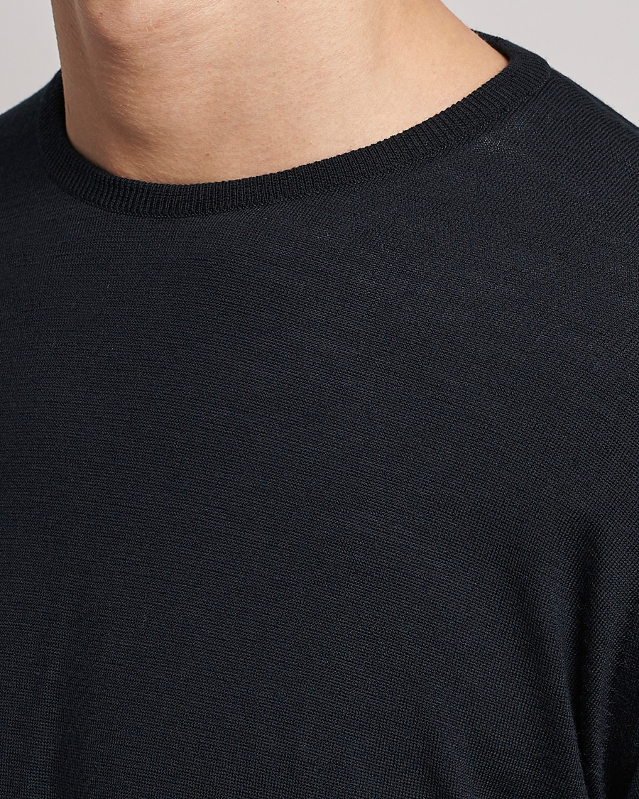Hombres | Jerséis y prendas de punto | John Smedley | Lundy Extra Fine Merino Crew Neck Black