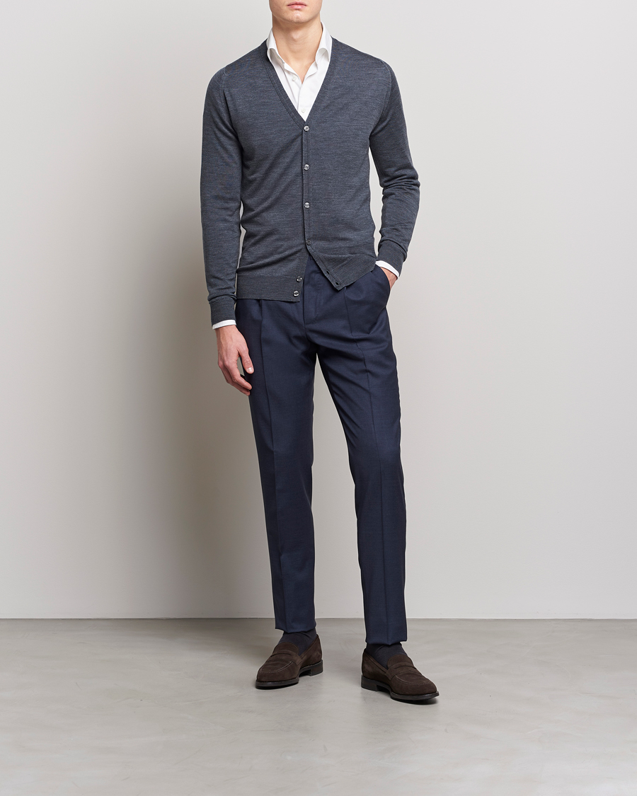 Hombres | Jerséis y prendas de punto | John Smedley | Petworth Extra Fine Merino Cardigan Charcoal