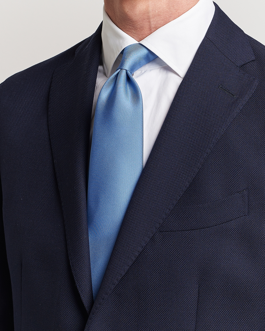 Hombres | Encuentro de verano | Drake's | Handrolled Woven Silk 8 cm Tie Blue