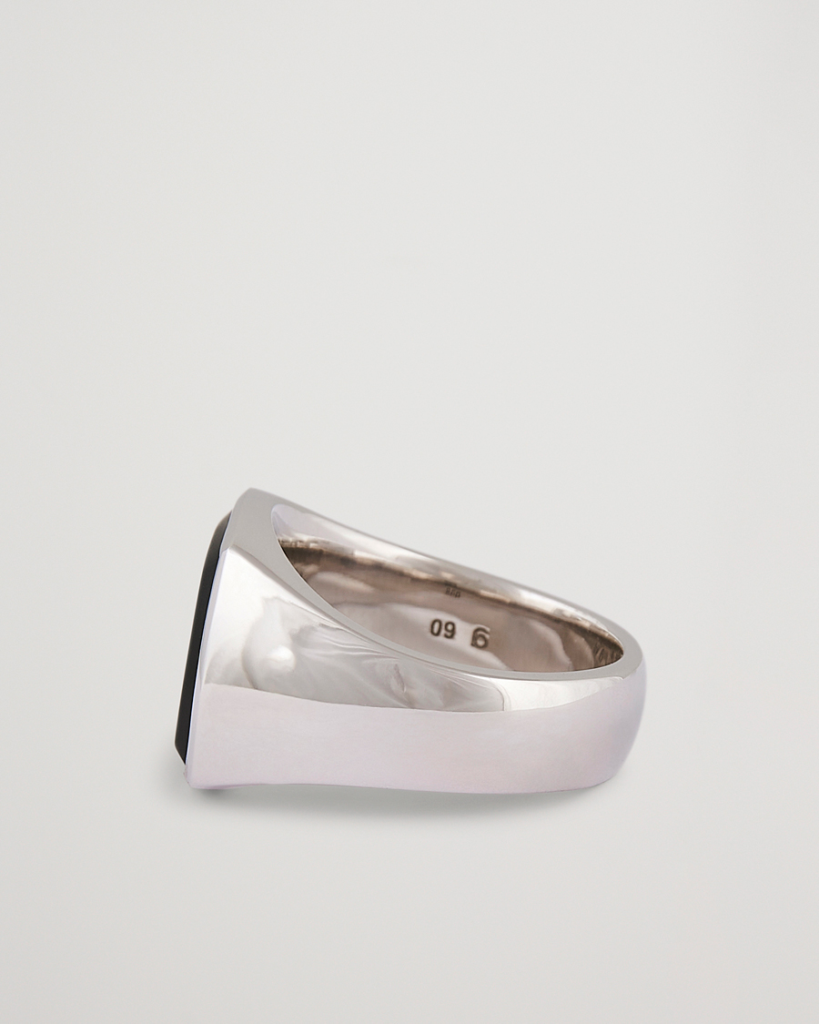 Hombres | Tom Wood Cushion Black Onyx Ring Silver | Tom Wood | Cushion Black Onyx Ring Silver