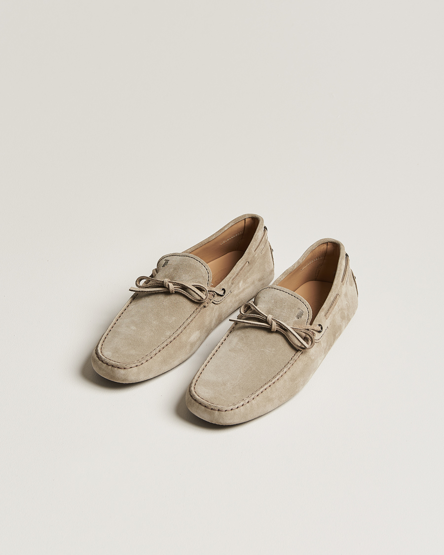 Hombres | Tod's Lacetto Gommino Carshoe Taupe Suede | Tod's | Lacetto Gommino Carshoe Taupe Suede