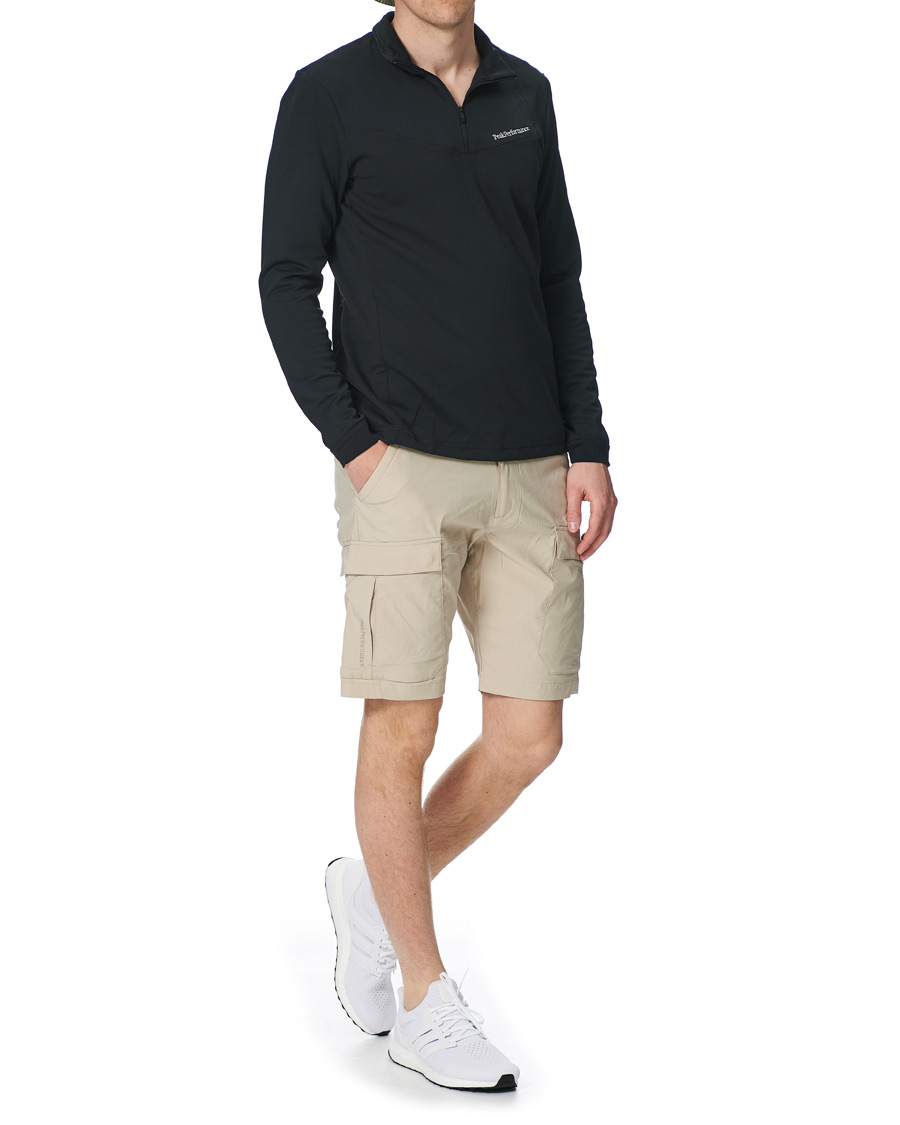 Hombres | Pantalones cortos | Peak Performance | Moment Cargo Shorts Celsian Beige