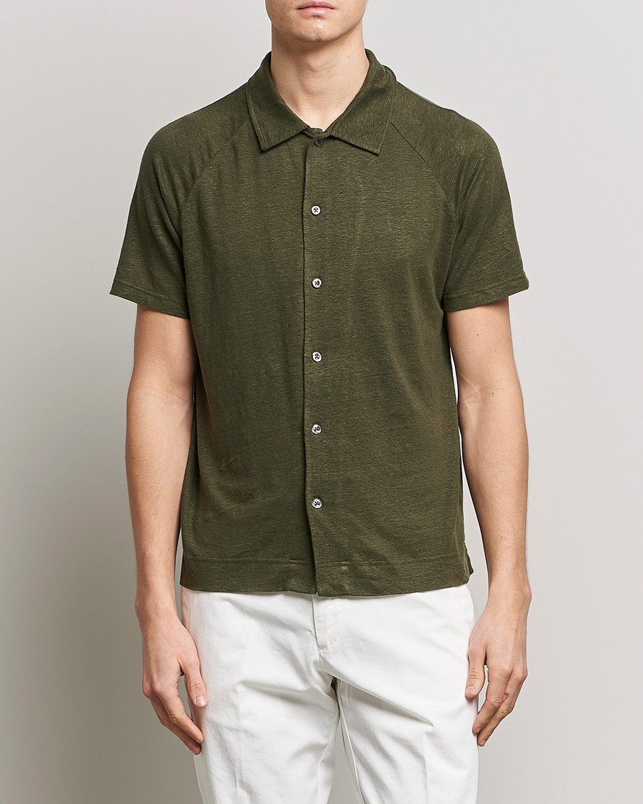 Hombres | Polos | Oscar Jacobson | Albin Short Sleeve Linen Polo Olive