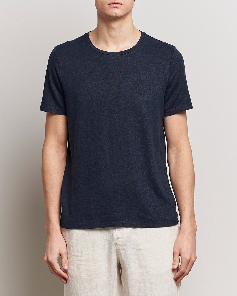 Hombres | Camisetas de manga corta | Oscar Jacobson | Kyran Linen T-Shirt Navy
