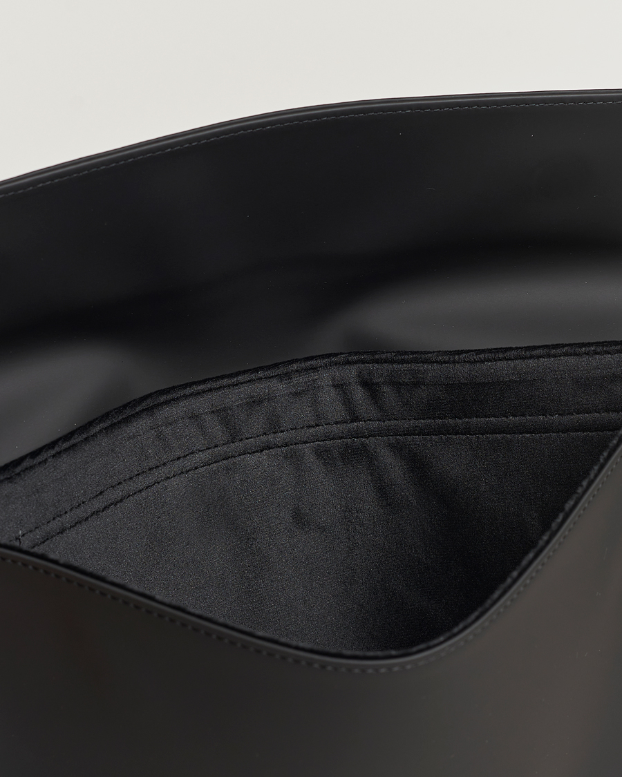 Hombres | RAINSLaptop Portfolio 13