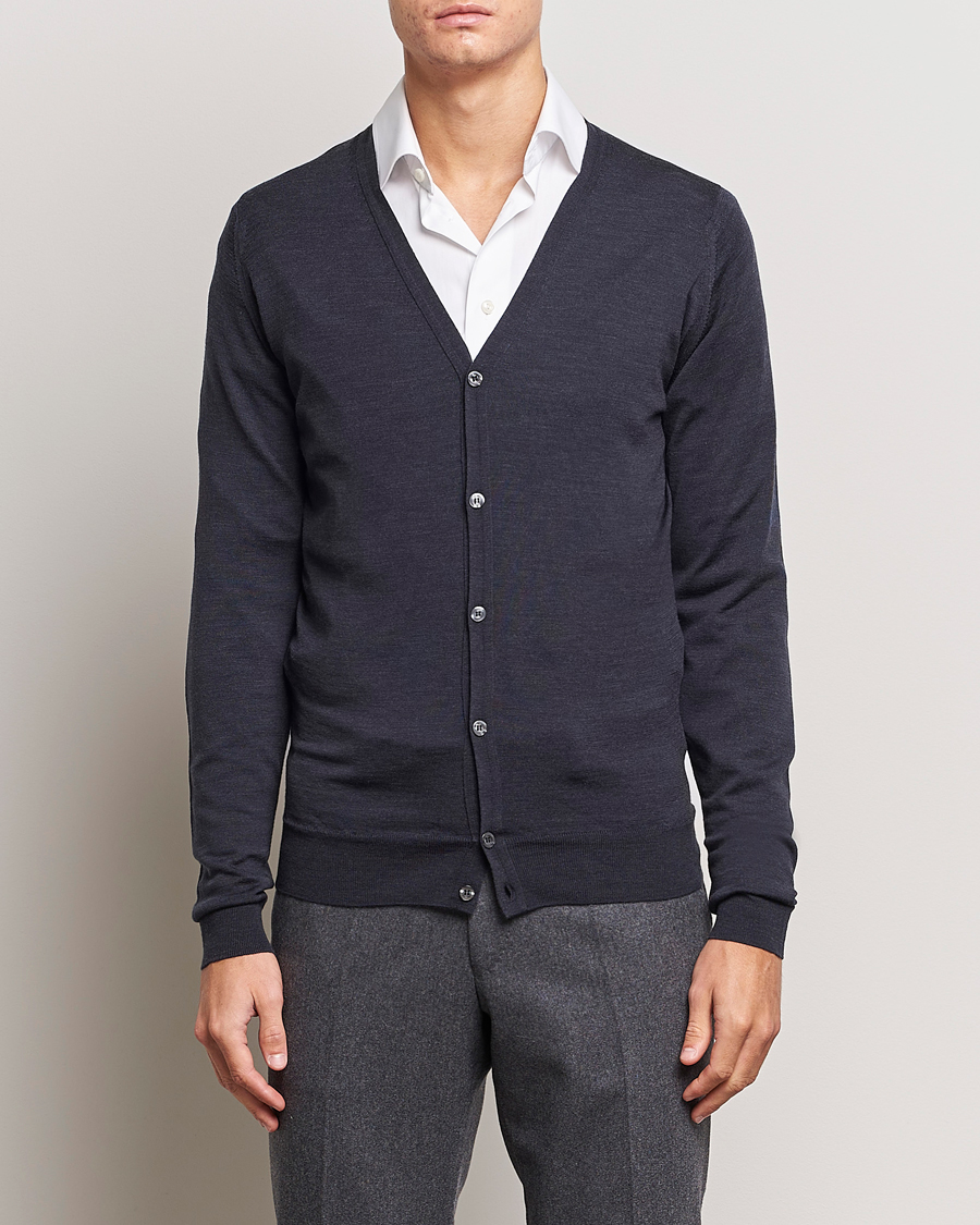 Hombres | Jerséis y prendas de punto | John Smedley | Petworth Extra Fine Merino Cardigan Hepburn Smoke