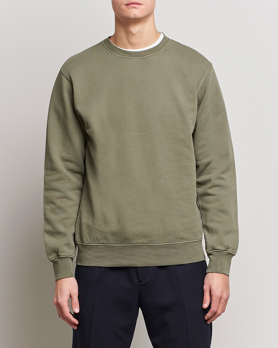 Hombres | Jerséis y prendas de punto | Colorful Standard | Classic Organic Crew Neck Sweat Dusty Olive
