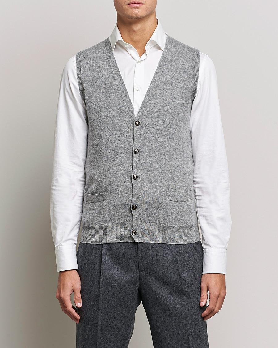Hombres | Jerséis y prendas de punto | Piacenza Cashmere | Cashmere Sleeveless Cardigan Light Grey