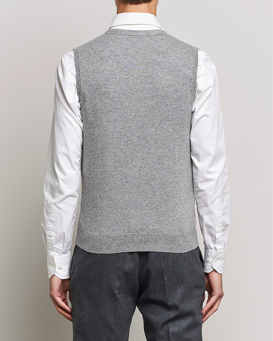 Hombres | Jerséis y prendas de punto | Piacenza Cashmere | Cashmere Sleeveless Cardigan Light Grey