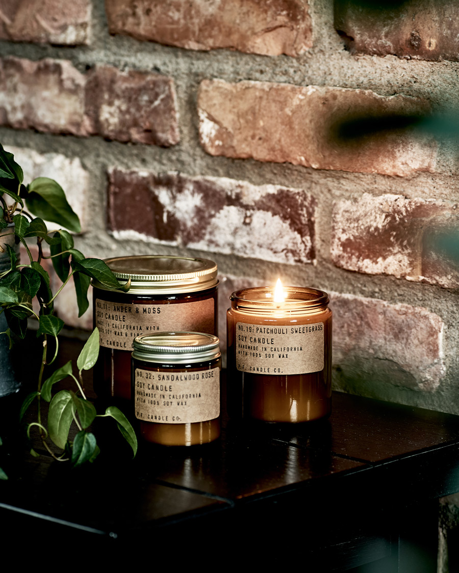 Hombres | Velas perfumadas | P.F. Candle Co. | Soy Candle No. 11 Amber & Moss 354g