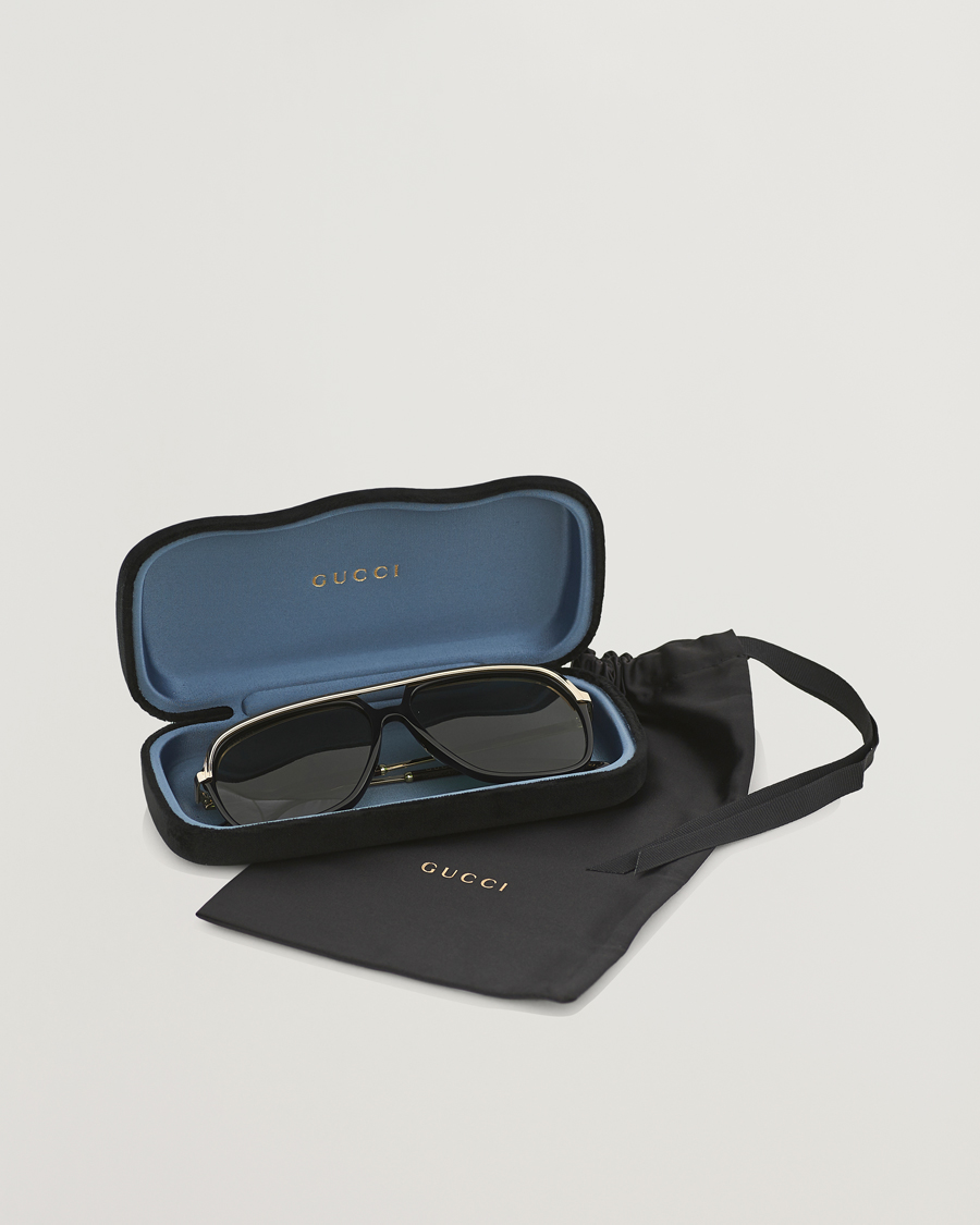 Hombres | Gucci GG0200S Sunglasses Black/Gold | Gucci | GG0200S Sunglasses Black/Gold