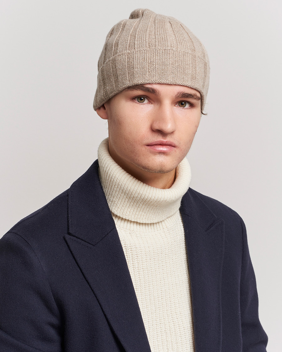 Hombres | Amanda Christensen Block Rib Knitted Cashmere Cap Beige Melange | Amanda Christensen | Block Rib Knitted Cashmere Cap Beige Melange