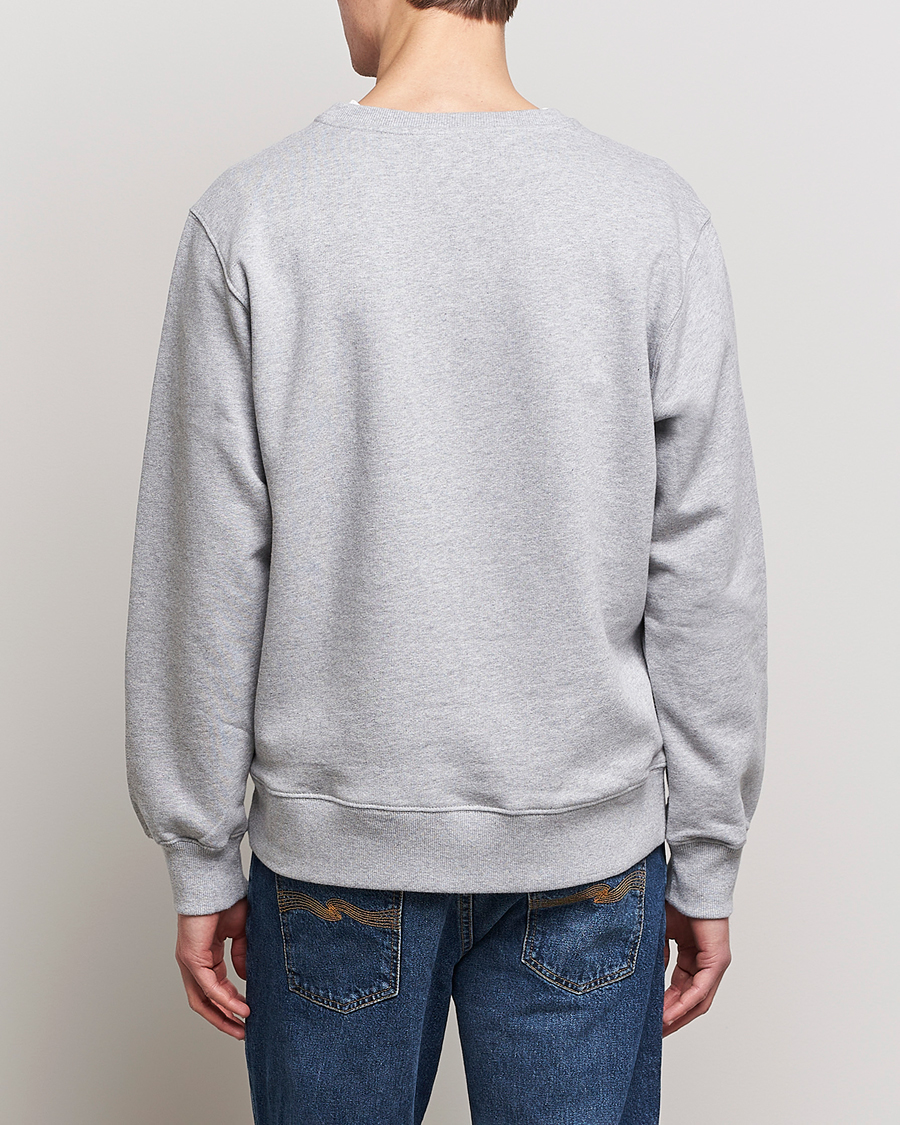 Hombres | Jerséis y prendas de punto | Nudie Jeans | Frasse Logo Sweatshirt Grey melange